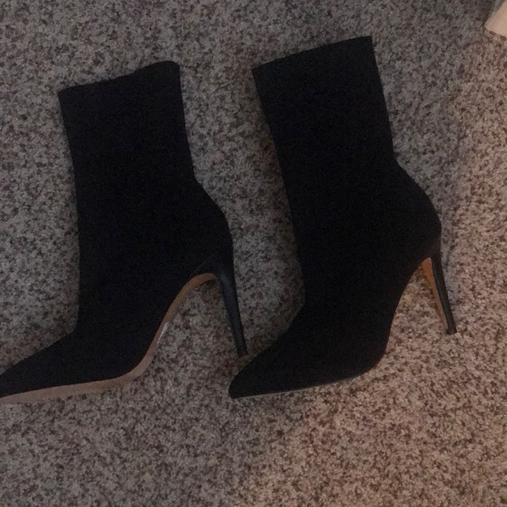 NWOT Black Express pointed toe sock booties, 7.5